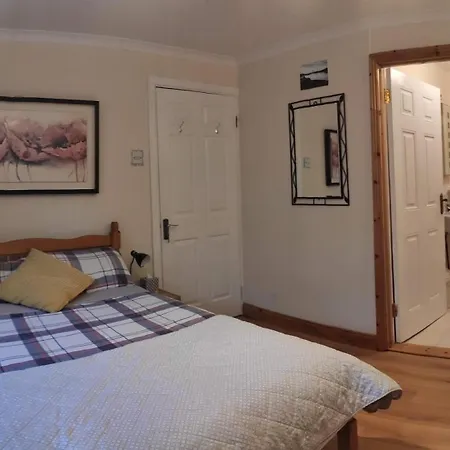 Homestay Bernie's Place - *
