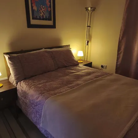 Bernie's Place - Quarto em Acomodações Particulares